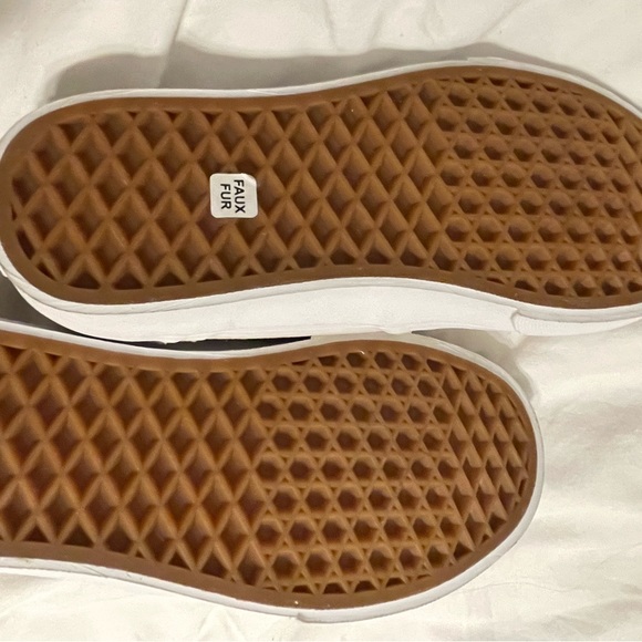 vans - Picture 5 of 5